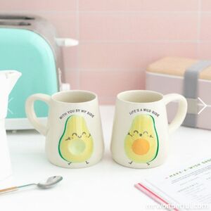 SET DE 2 TAZAS AGUACATE - WITH YOU BY MY SIDE LIFE'S A WILD RIDE